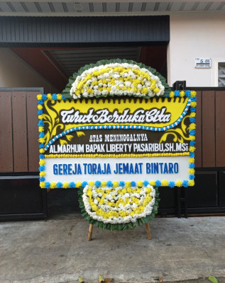 Papan Bunga Duka di Mangunan